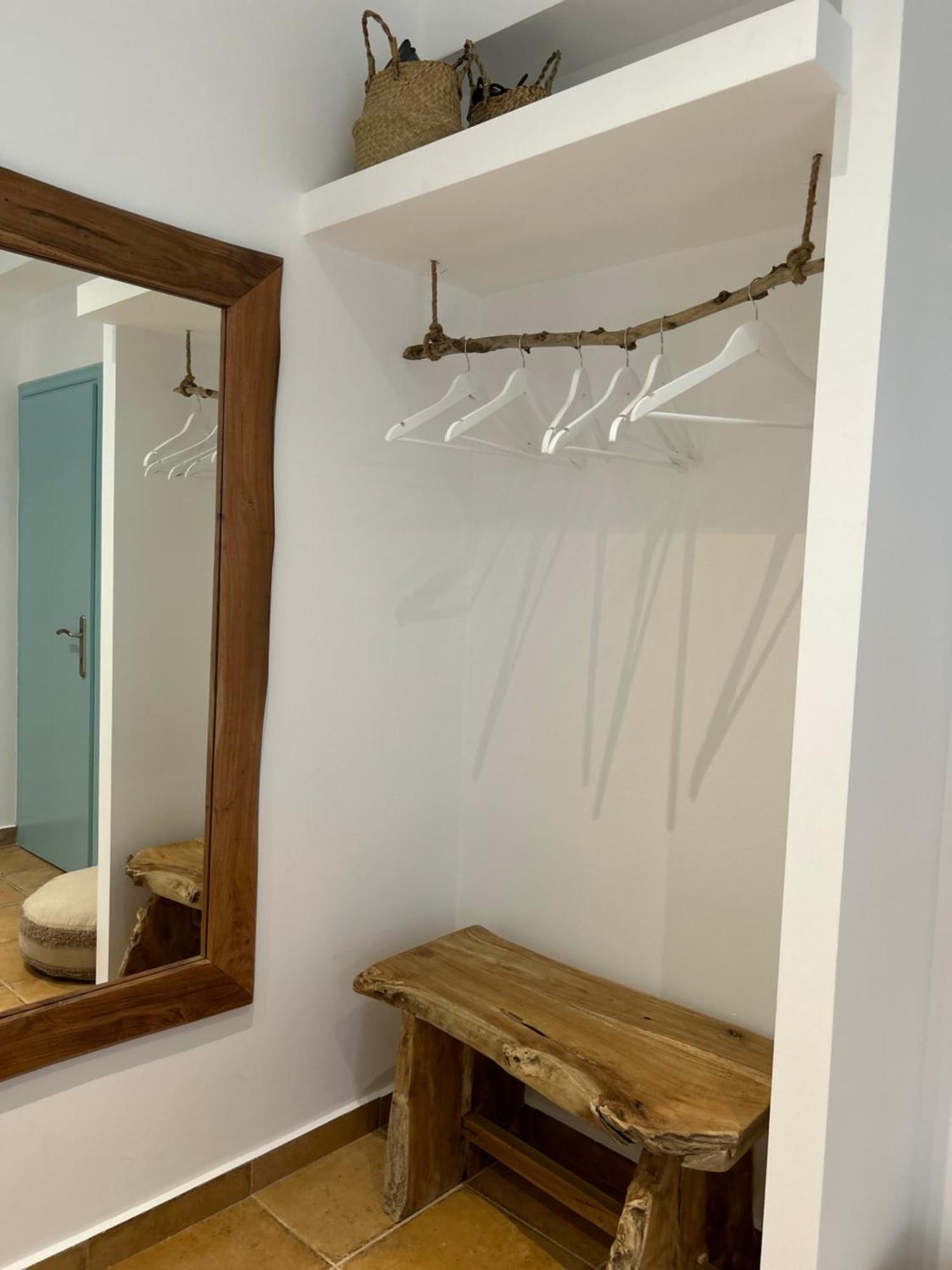 Calliopes By The Sea Boutique Suites Paralia Dionysiou Exterior photo