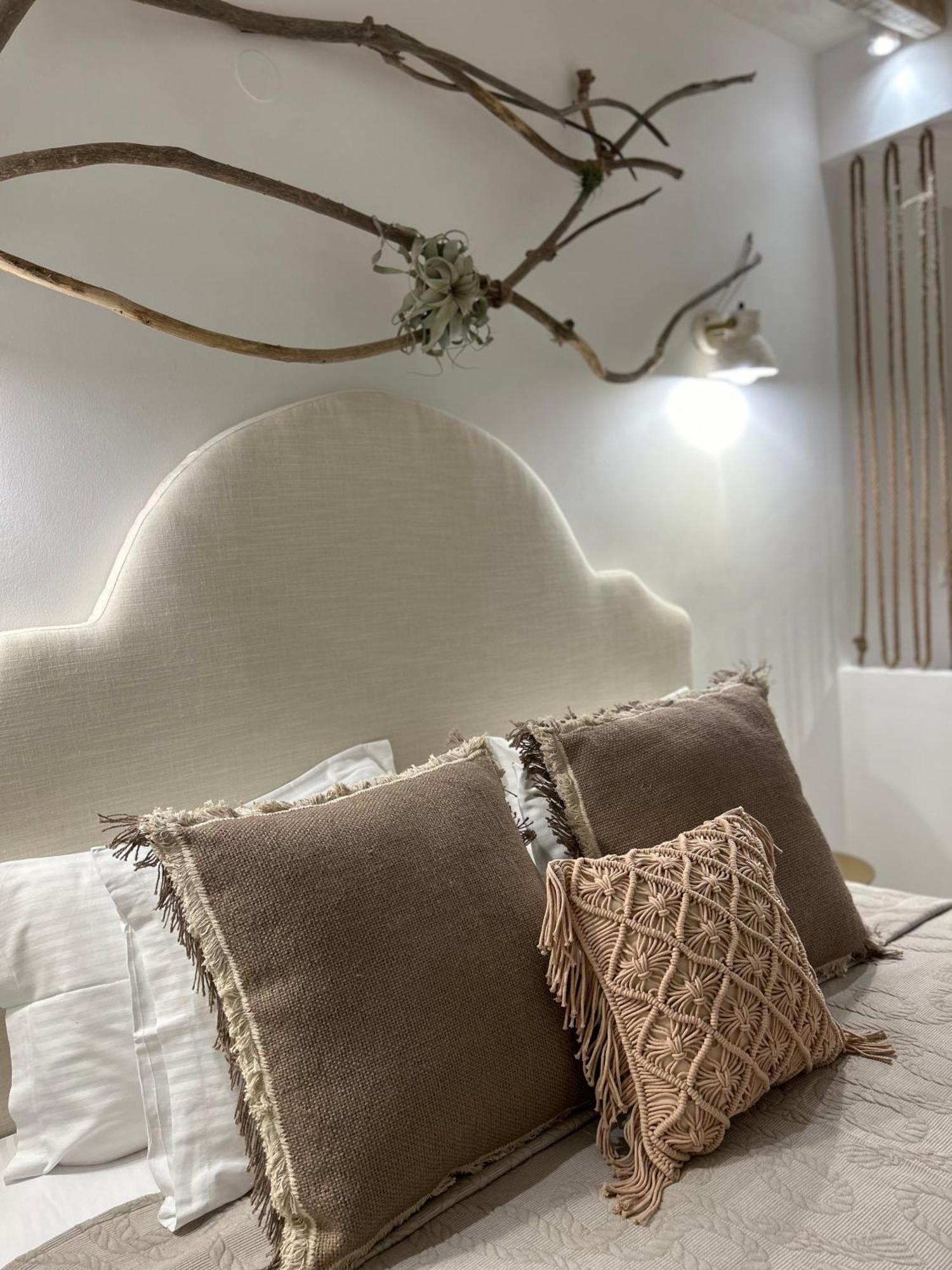 Calliopes By The Sea Boutique Suites Paralia Dionysiou Exterior photo